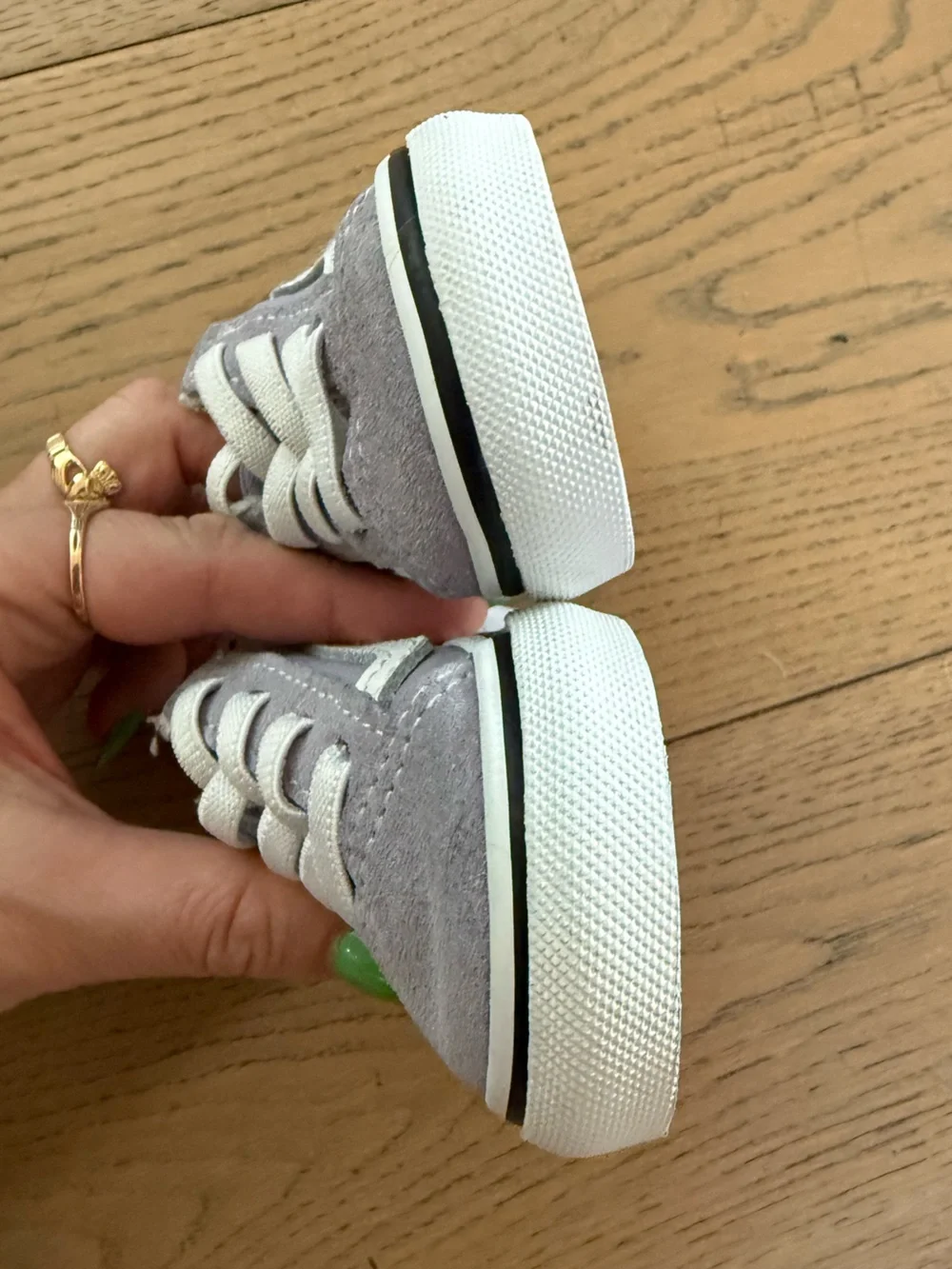 Vans Old Skool V Lavender Lilac Toddler Sneakers Size 2.5